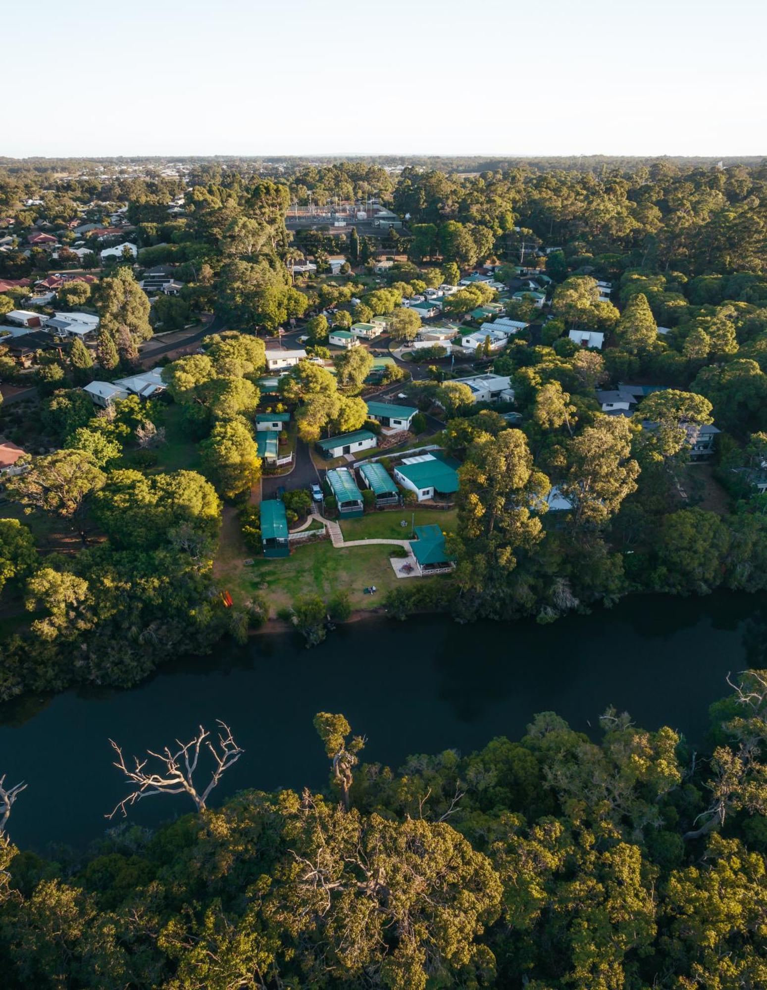 מרגרט ריבר Riverview Tourist Park מראה חיצוני תמונה